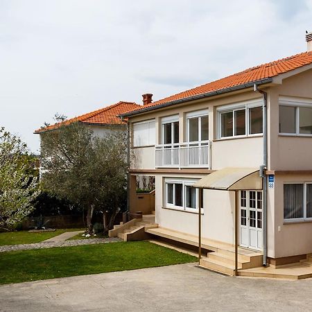 Apartments Jura Krk Town Esterno foto